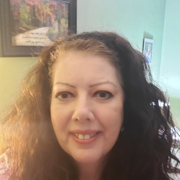 Meet your Posher, Judith - Picture 2 of 2